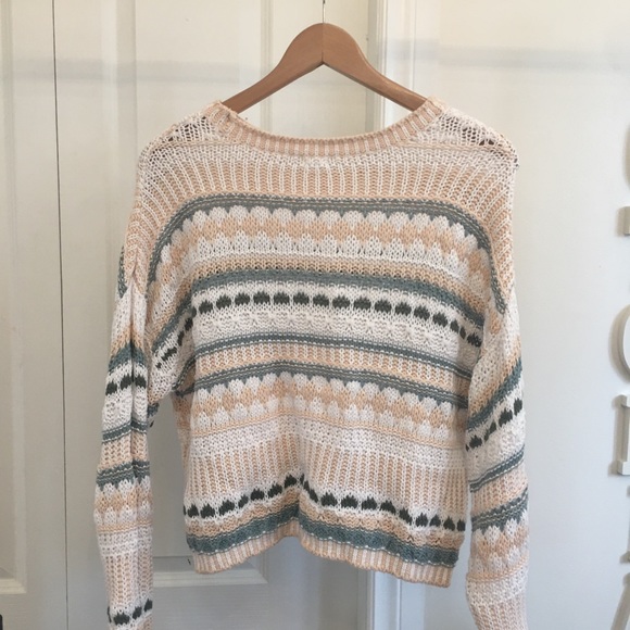 ⭐️GARAGE - pattern sweater!!!⭐️ - Picture 1 of 3